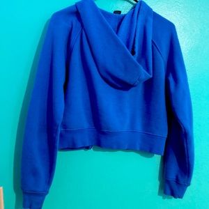 Cropped blue jacket